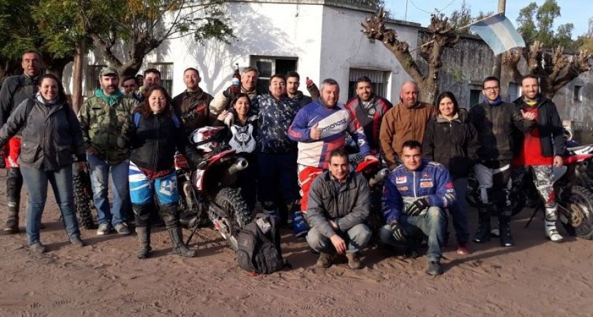 El grupo Enduro Bol&iacute;var lanzo una cruzada solidaria en beneficio del Hogar Mi Casita