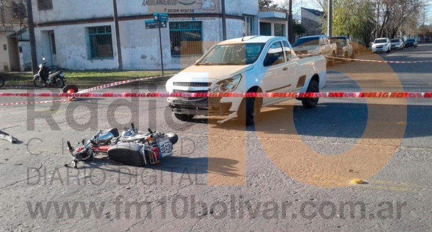 Accidente Viamonte y 3 de febrero: Un motociclista fue hospitalizado