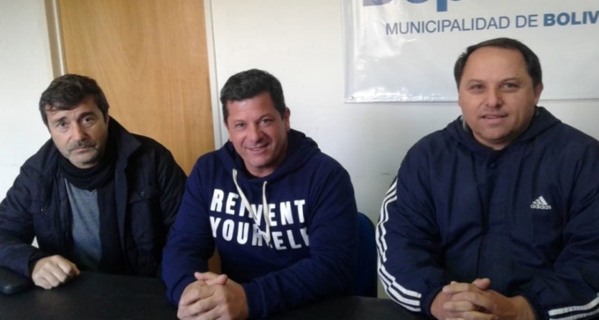 Se presentaron las selecciones sub-13 y sub-15 del f&uacute;tbol local