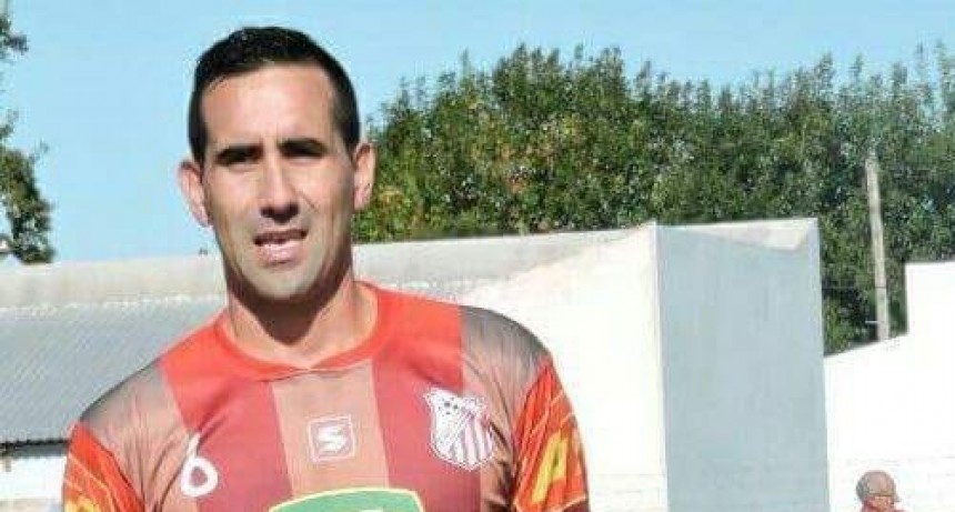 Lucas Salvan, jugador de empleados; &lsquo;Es incre&iacute;ble que hace 6 partidos que no ganamos y seguimos segundos&rsquo;