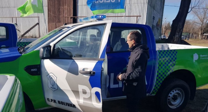 El Intendente Pisano recibi&oacute; el nuevo m&oacute;vil para la Patrulla Rural