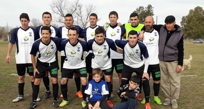 Agrario reafirma su liderazgo en la 1&ordm; del torneo de F&uacute;tbol Rural Recreativo