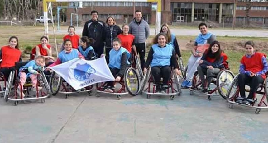 La Municipalidad realiz&oacute; una jornada de handball en silla de ruedas