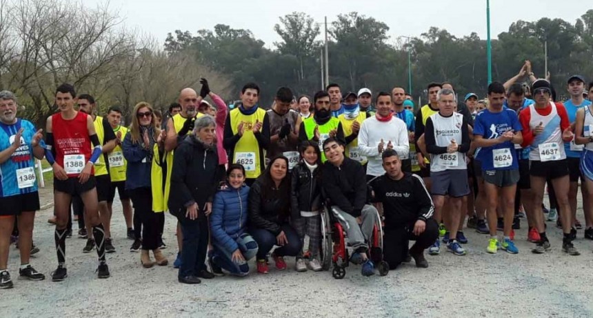 Juan Manuel Chaves se consagr&oacute; en la carrera solidaria de &lsquo;Los Amigos de Braian&rsquo;
