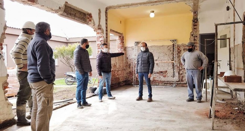 El intendente Pisano recorri&oacute; la obra ejecutada para la instalaci&oacute;n del nuevo resonador en el hospital Capredoni