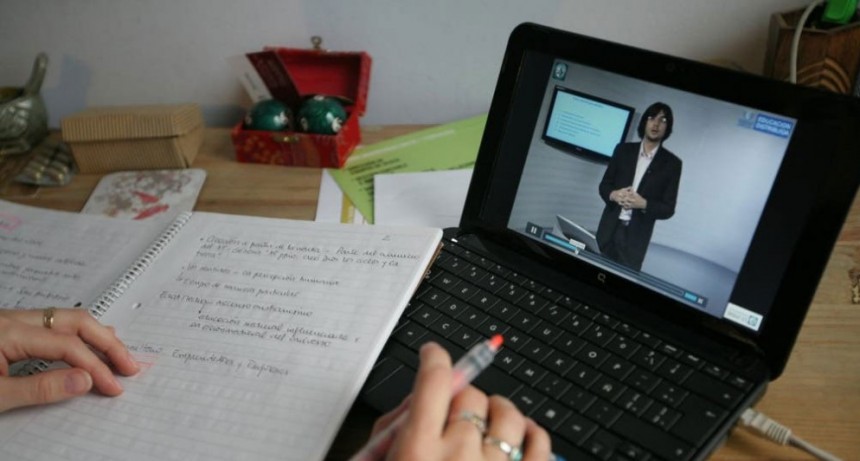 Finaliza el primer cuatrimestre de cursada de enfermer&iacute;a y se preparan las mesas de evaluaci&oacute;n de forma virtual