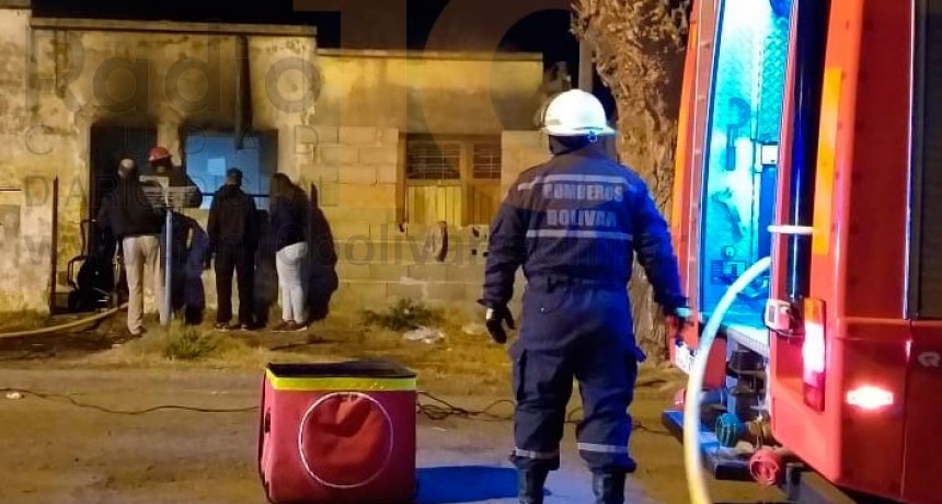 Barrio Colombo: Incendio generalizado en una vivienda