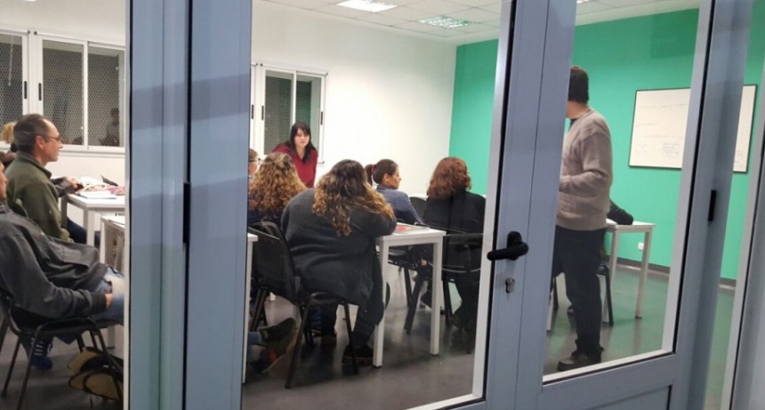 Ahora podés terminar tus estudios secundarios en el DIAT