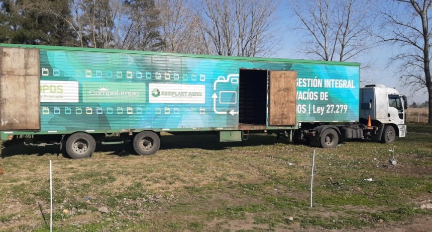 Dirección de Medio Ambiente: Se consolidó una campaña de recepción de envases de agroquímicos para ser trasladados a la planta de Lanus 