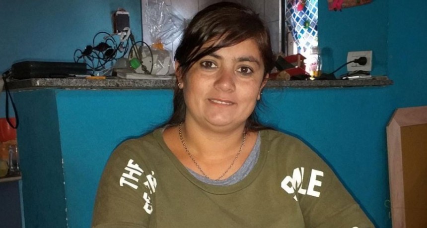 Romina Mendoza: “Le pedimos a quien pueda nos alcance juguetes o golosinas para celebrar el día del niño en agosto”