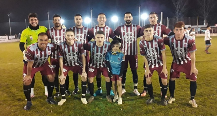 Balonpié ganó y se convirtió en el puntero del campeonato