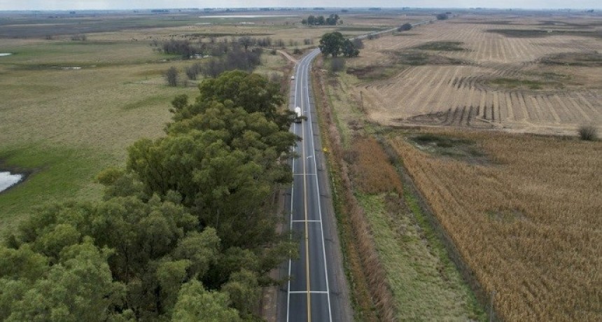 Continúan las obras en la Ruta Provincial N°65 entre Bolívar y 9 de Julio