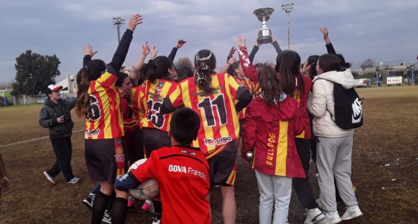 Bull Dog se coronó campeón de la Recopa Femenina 