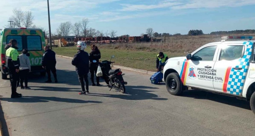 Un hombre cayó de la moto tras impactar con un perro
