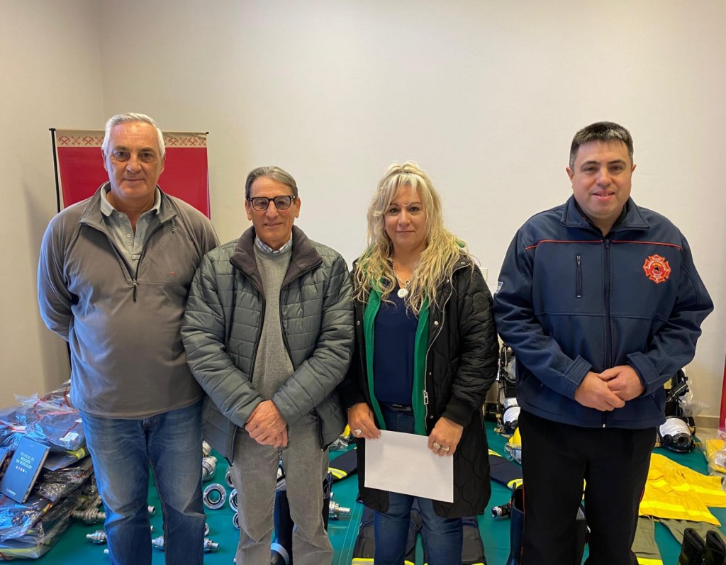 Bomberos Voluntarios informó una inversión de 50 millones de pesos en equipamiento para el Cuerpo Activo, y sus nuevos integrantes