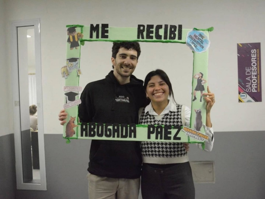 Paola Páez: Debo reconocer que no fue fácil, pero hoy después de tanto esfuerzo, tengo el orgullo de haberme recibido de abogada y en el CRUB de Bolívar