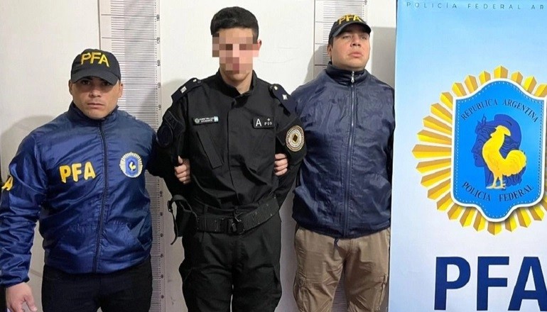 Detuvieron a un hombre que se hacía pasar por oficial de la Policía Federal Argentina