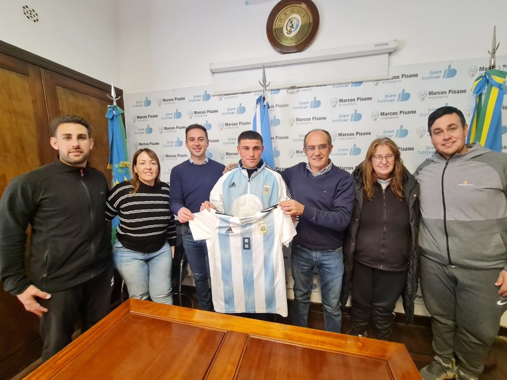 El Intendente Pisano recibió a Enzo Stampone antes de su viaje a Estados Unidos