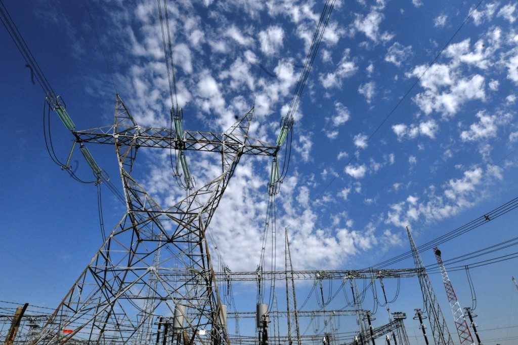 El Gobierno avanza con la privatización de la mayor red de transmisión eléctrica del país
