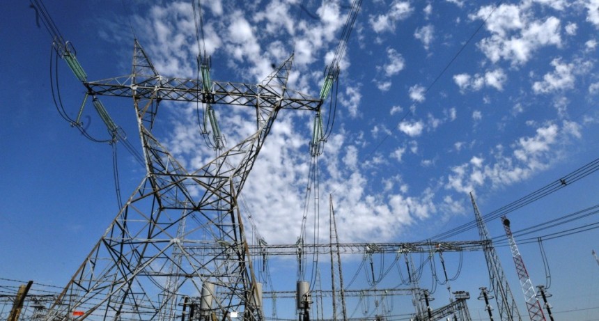 El Gobierno avanza con la privatización de la mayor red de transmisión eléctrica del país
