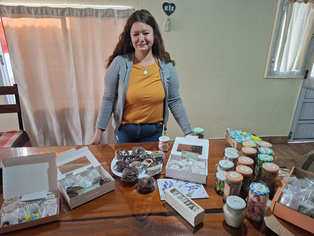 Mariana F&iacute;biger: "Nos iniciamos hace 4 a&ntilde;os y de a poco nos fuimos enamorando de nuestro emprendimiento, este martes vamos a estar con una charla en la C&aacute;mara Comercial"