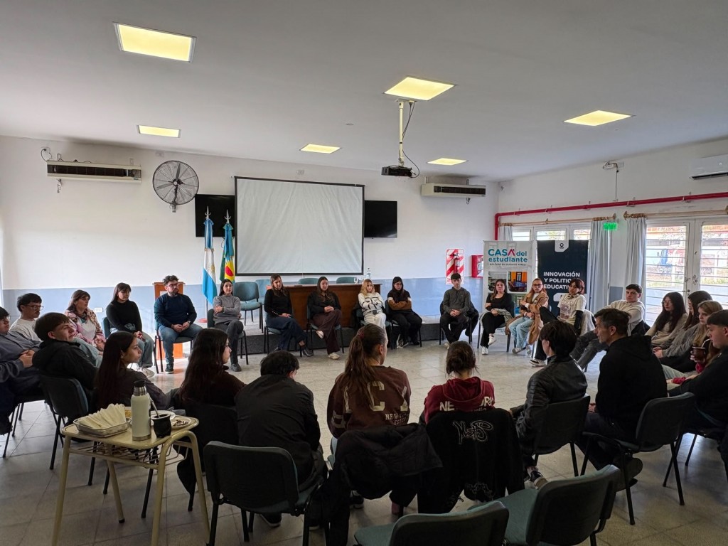 Bali acompa&ntilde;&oacute; a estudiantes de las Casas del Estudiante en una jornada de capacitaci&oacute;n y encuentro en el CRUB 