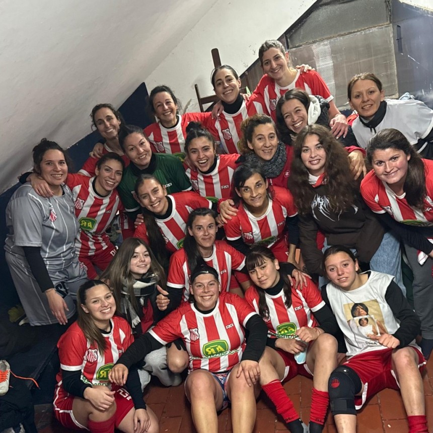 Empleados y Casariego las finalistas de la Copa Centenario Femenina 