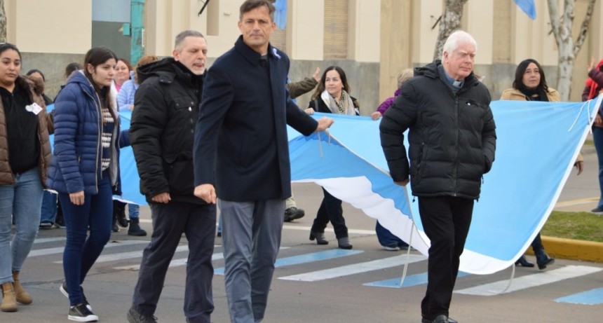 El Municipio present&oacute; la puesta en valor del m&aacute;stil de la rotonda 226 para conmemorar el D&iacute;a de la Indepencia 
