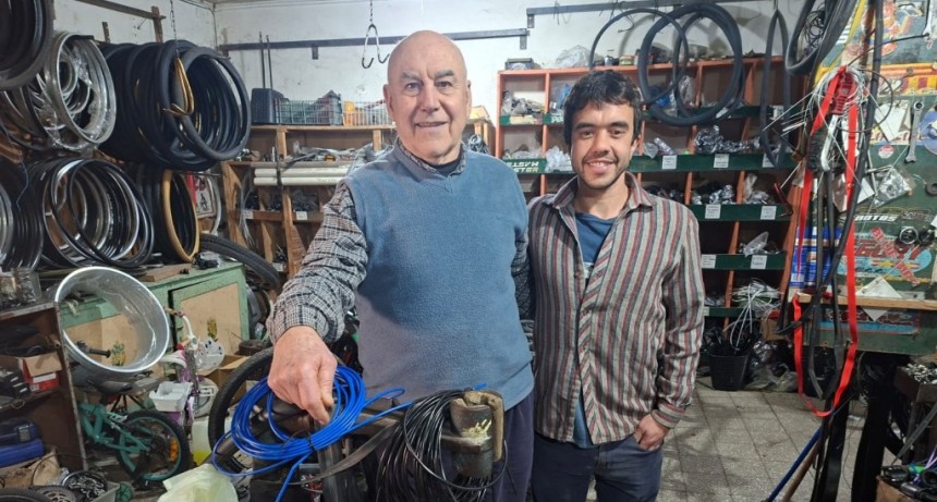 Bicicleter&iacute;a El Paisano cumple hoy 28 de julio, 40 a&ntilde;os de vida comercial, con una empresa bien familiar y cerca de la gente