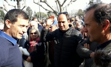 Bucca recibió a los productores, firmó el petitorio realizado por el sector agropecuario, y convocó a la Comisión Vial para el lunes