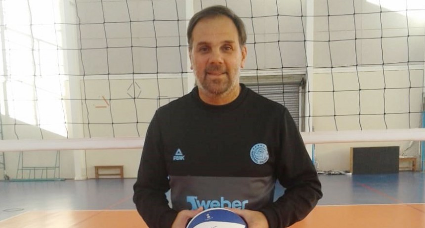Javier Weber: &ldquo;Quiero que los jugadores entiendan que lo m&aacute;s importante es jugar en equipo&rdquo;