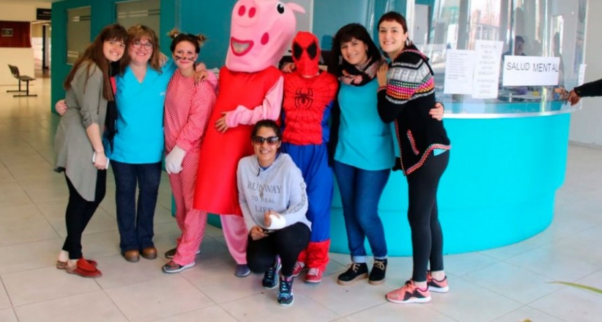 Se entregaron regalos en el hospital y en el hogar mi casita 