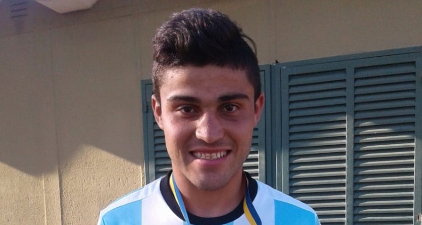Enzo Stampone: &ldquo;Fui muy feliz adentro de la cancha&rdquo;