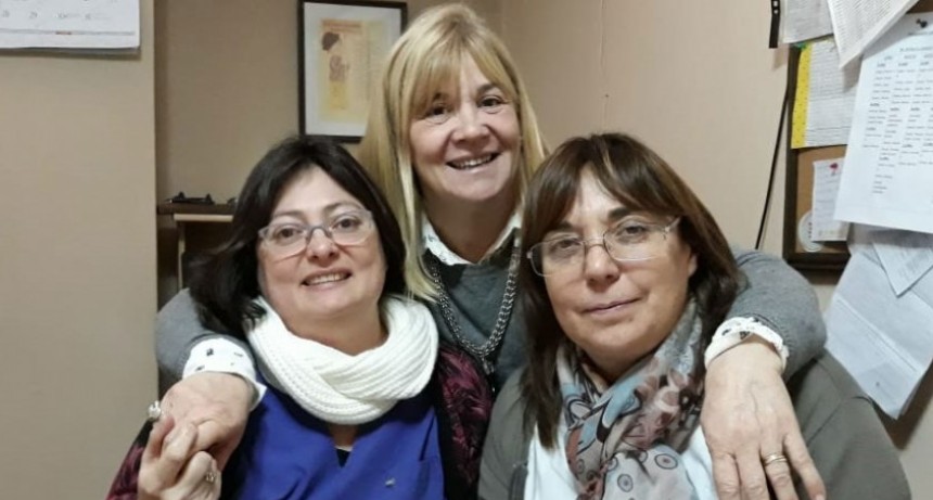 Uniendo Sonrisas entrego donaciones a la EEE N&ordm; 502