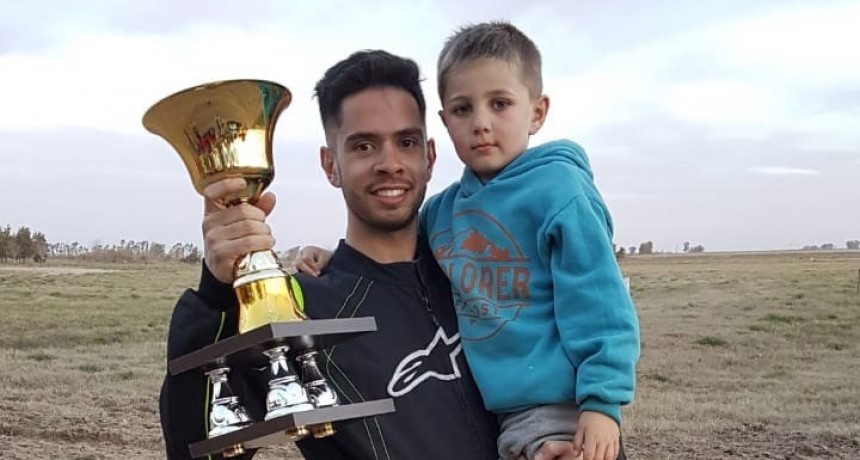 Alan Torrontegui: &ldquo;Yo hace poco que estoy corriendo y a estas personas con mas experiencia parece que les molesta que los pases en la &uacute;ltima vuelta&rdquo;