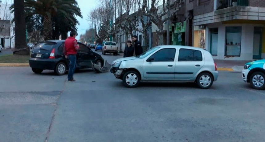 Impacto en San Mart&iacute;n y Olavarr&iacute;a: Ninguno de los conductores resulto herido