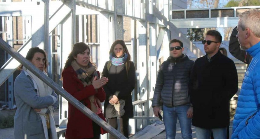 Empresas constructoras recorrieron la obra del jard&iacute;n N.&deg; 905