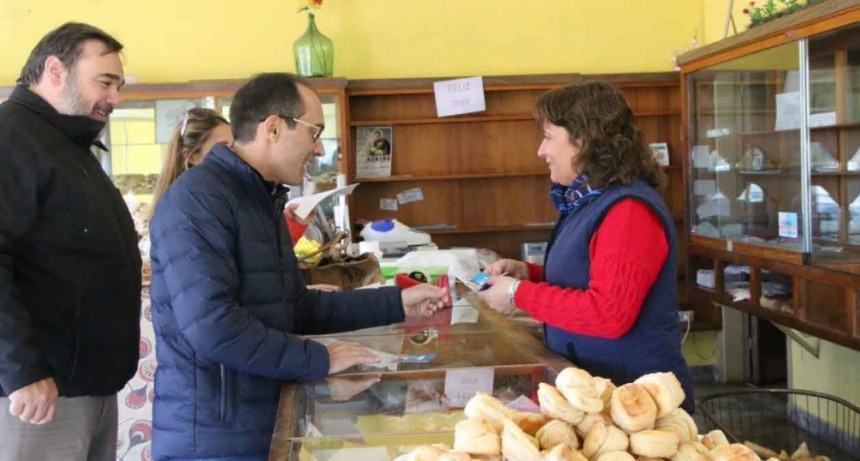 El intendente Pisano visit&oacute; panader&iacute;as locales