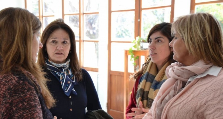 Referentes municipales recorrieron la obra del jard&iacute;n N&deg; 901