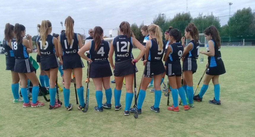 Juani Amado: &lsquo;Nunca nos quedamos conformes porque buscamos que las chicas mejoren en lo grupal y lo deportivo&rsquo;