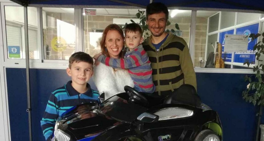 Rub&eacute;n Montero Automotores sorte&oacute; el auto el&eacute;ctrico