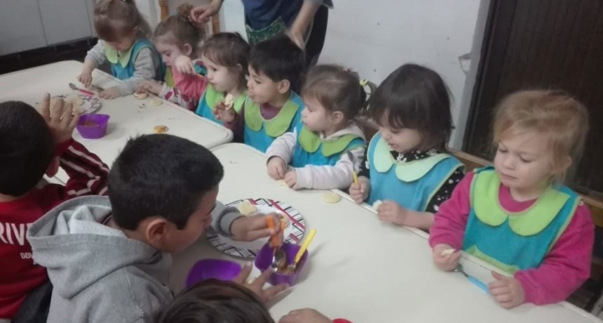 Los CAI visitaron el Jard&iacute;n Maternal Municipal El Reino del Rev&eacute;s