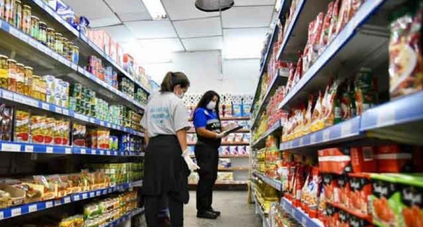 Extienden los precios m&aacute;ximos para alimentos, bebidas y art&iacute;culos de limpieza