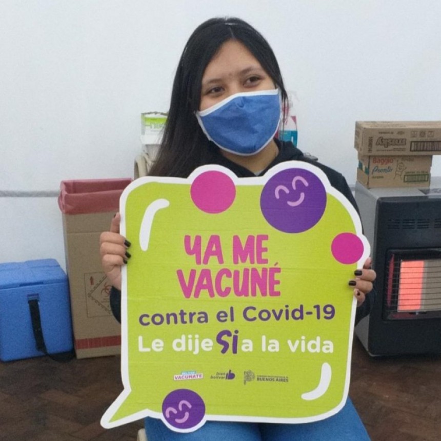 FM 10 habló con los primero jóvenes vacunados con la primera dosis de Moderna