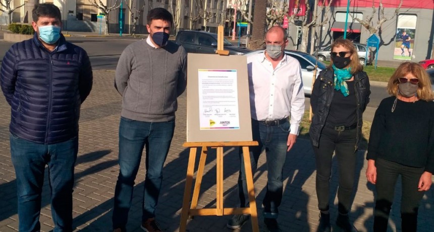 El PRO se reunió en plaza Mitre para iniciar formalmente la campaña de cara a las elecciones PASO del 12 de septiembre