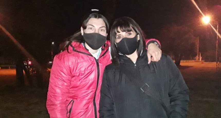 Las Indias arrancaron el campeonato con doble triunfo