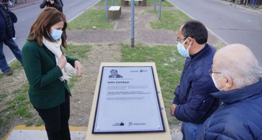 El programa ‘Huellas de la cultura’ homenajeó en bolívar al escritor Julio Cortázar