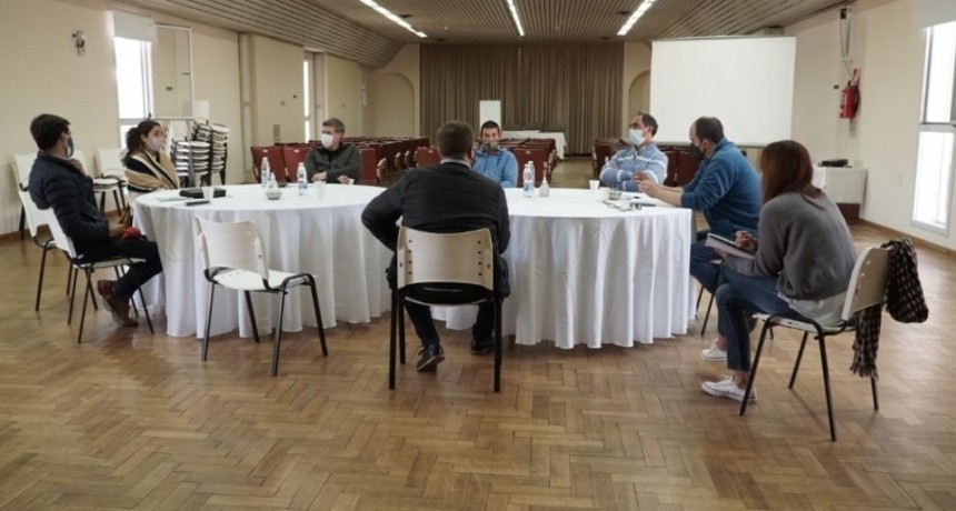 Candidatos de Juntos-UCR visitaron la Cámara de Comercio de Bolívar