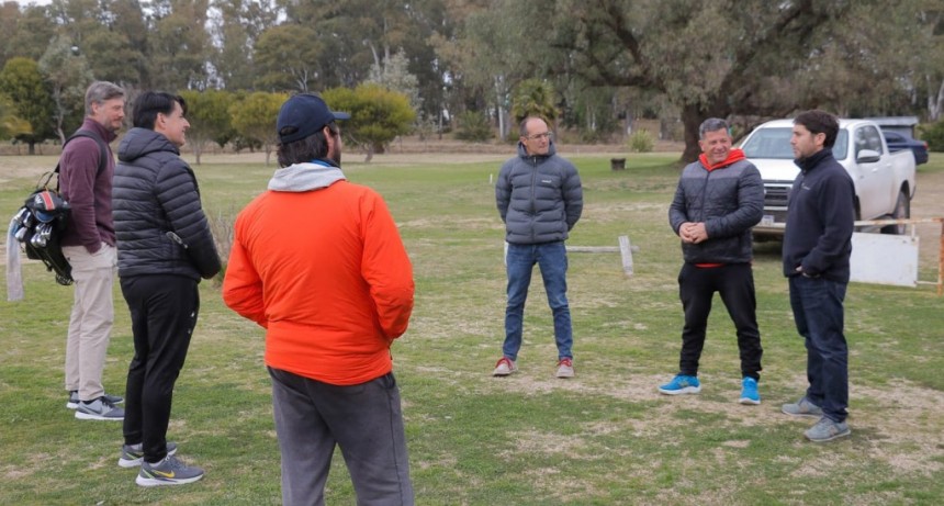 El Municipio hizo entrega de un aporte económico a Bolívar Golf Club 