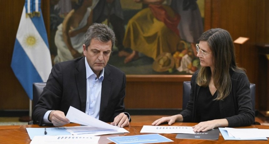 Raverta y Massa anunciaron el aumento del 15,53% por movilidad y un refuerzo de ingresos para Jubilados